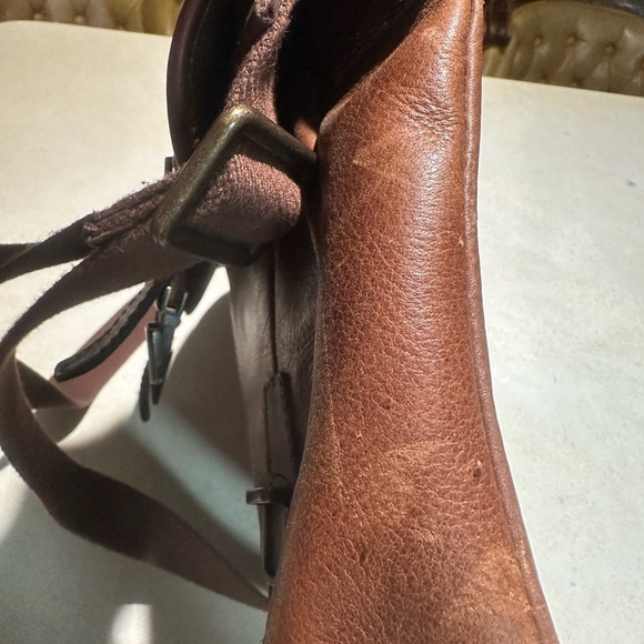 FOSSIL Brown Leather Adjustable Crossbody Shoulder Messenger Bag 12”Wx10”L x 2”D - Picture 10 of 16